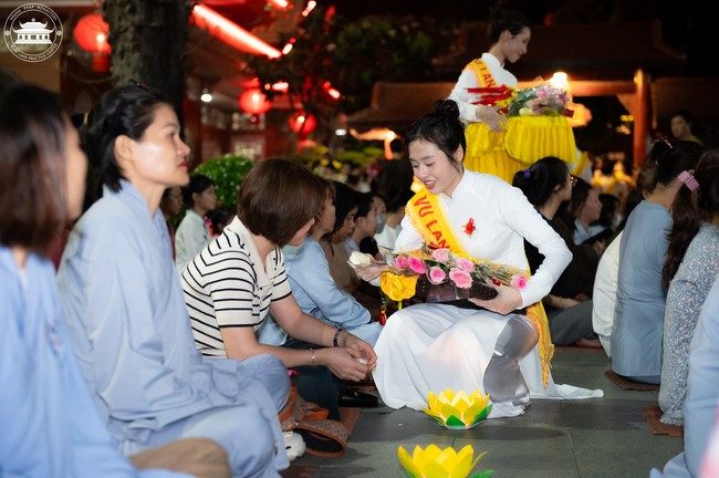 Candle Lighting Night of Ullambana Ceremony holding by Hieu and Thuong Group
