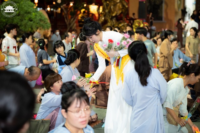 Candle Lighting Night of Ullambana Ceremony holding by Hieu and Thuong Group