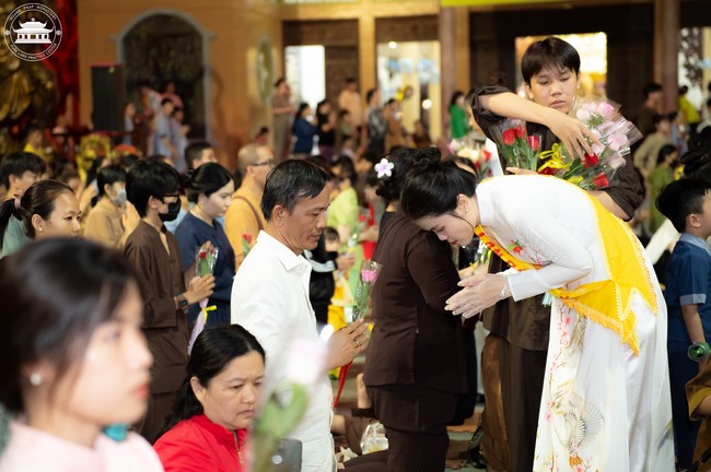 Candle Lighting Night of Ullambana Ceremony holding by Hieu and Thuong Group