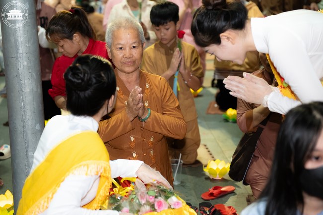 Candle Lighting Night of Ullambana Ceremony holding by Hieu and Thuong Group