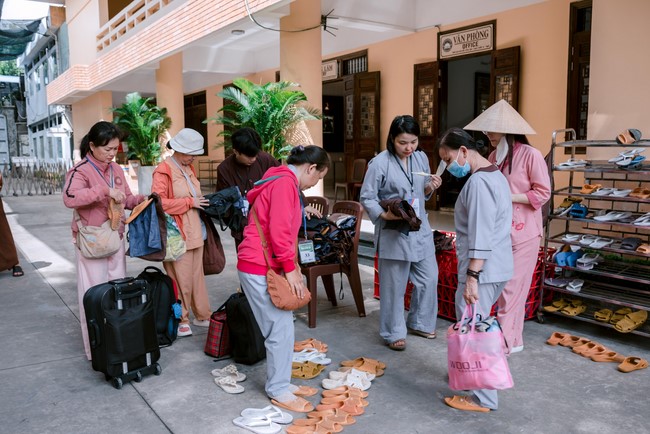 Entering into the 103rd Seven-Day Retreat