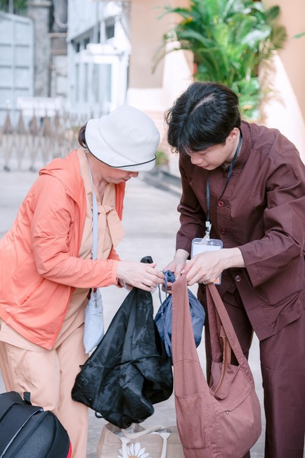 Entering into the 103rd Seven-Day Retreat