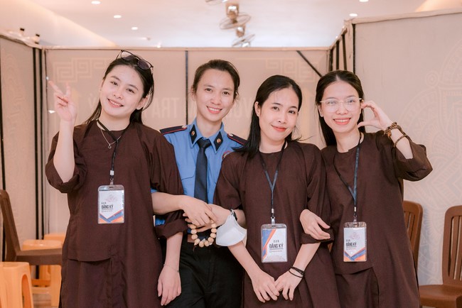 Entering into the 103rd Seven-Day Retreat