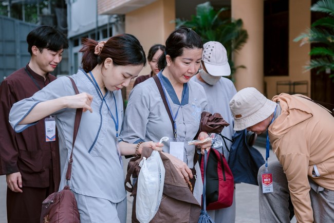 Entering into the 103rd Seven-Day Retreat