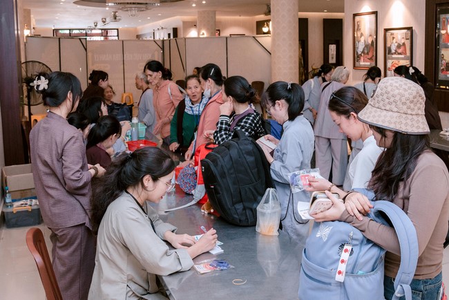 Entering into the 103rd Seven-Day Retreat