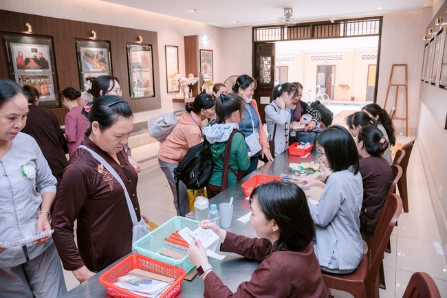 Entering into the 103rd Seven-Day Retreat