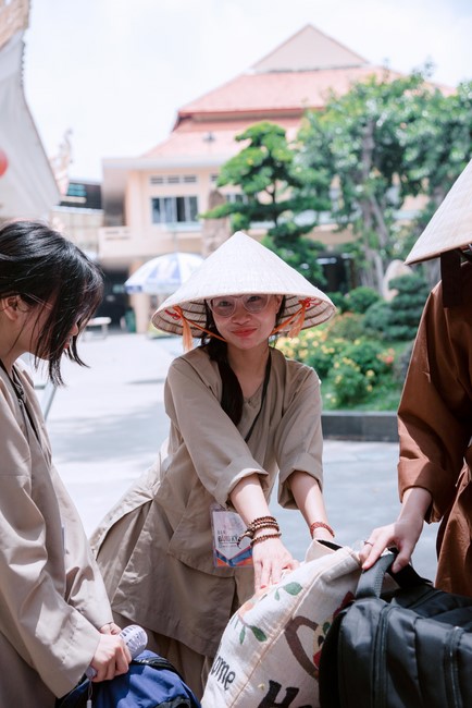 Entering into the 103rd Seven-Day Retreat