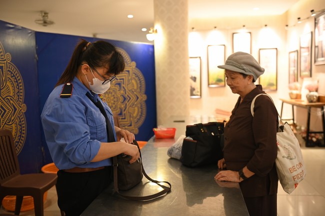 Entering into the 103rd Seven-Day Retreat