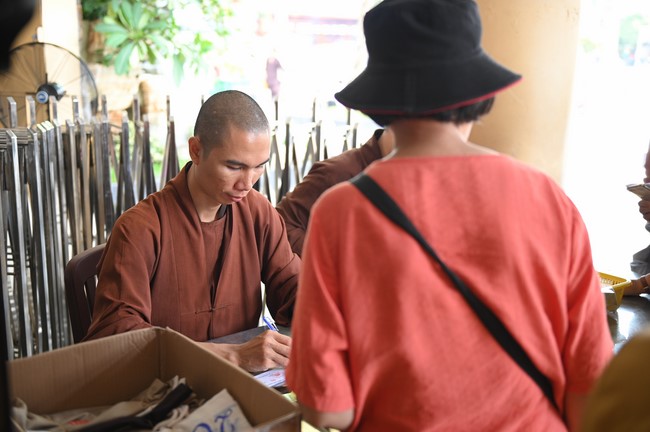 Entering into the 103rd Seven-Day Retreat