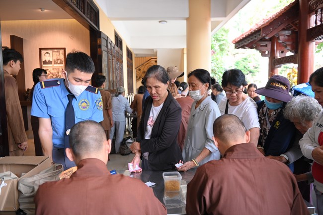 Entering into the 103rd Seven-Day Retreat