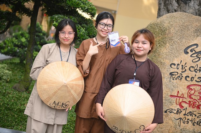 Entering into the 103rd Seven-Day Retreat