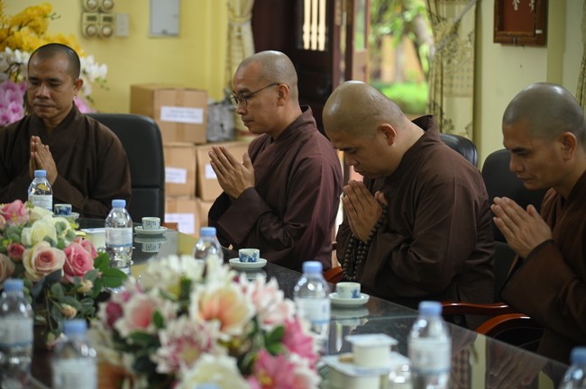 Donating to Vietnam Buddhist University (VBU) in Hanoi City from NCT Talent Monk Fund