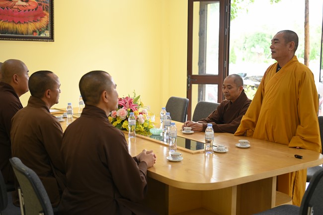 Quỹ đào tạo Tăng tài Ngộ Chân Tử cúng dường đến trường Trung cấp Phật học tỉnh Bắc Ninh