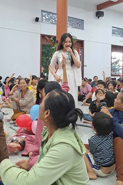 Chùa Đăng Pháp - Bình Phước: Khóa tu Một ngày an lạc và tặng quà Trung Thu