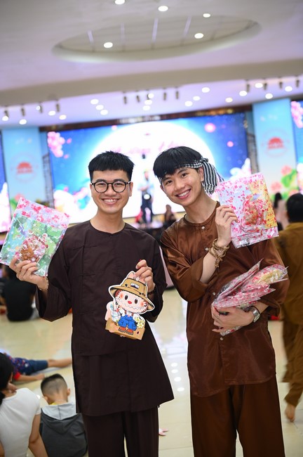 Full-Moon Festival performance program