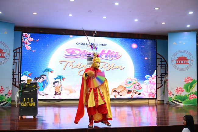 Full-Moon Festival performance program