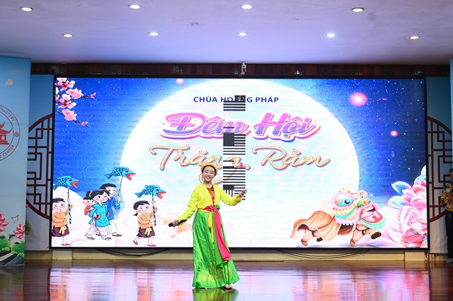 Full-Moon Festival performance program