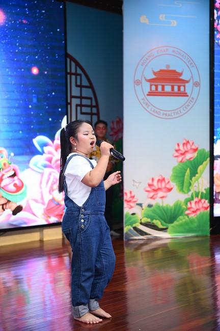 Full-Moon Festival performance program