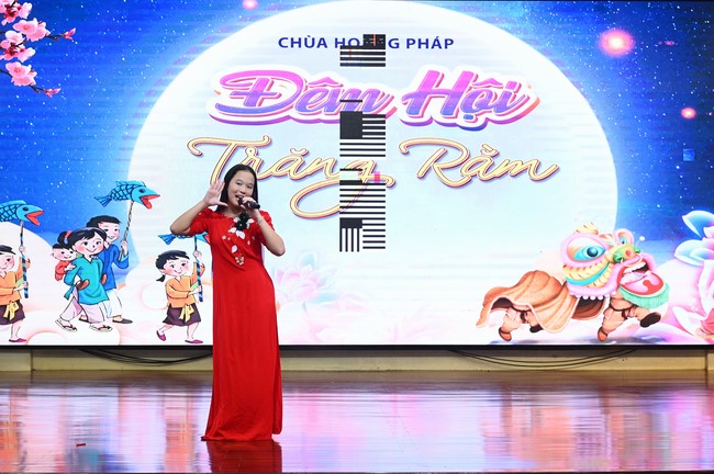 Full-Moon Festival performance program