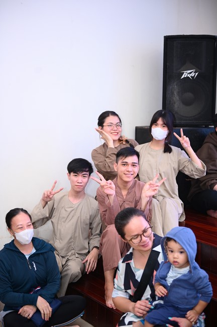 Full-Moon Festival performance program