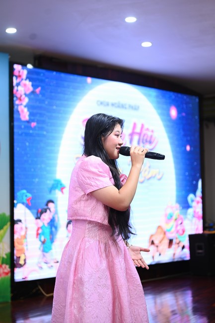 Full-Moon Festival performance program