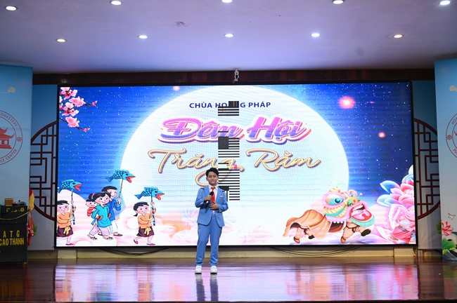 Full-Moon Festival performance program