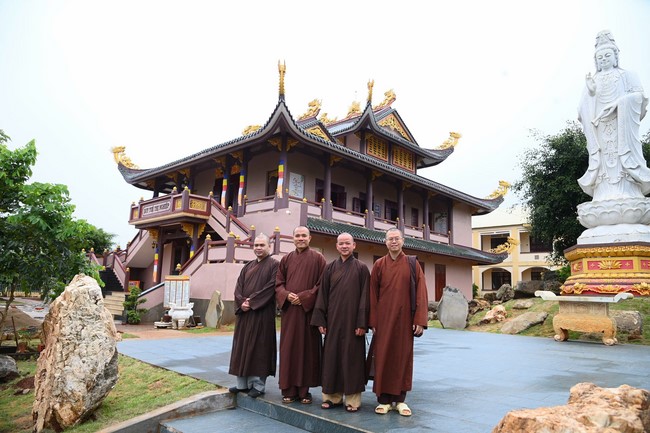 Quỹ đào tạo Tăng tài “Ngộ Chân Tử” cúng dường tại trường Trung cấp Phật học Gia Lai