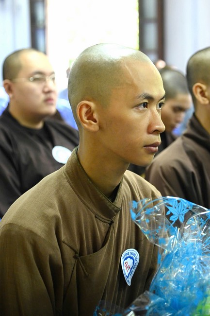 Quỹ đào tạo Tăng tài “Ngộ Chân Tử” cúng dường tại trường Trung cấp Phật học Thừa Thiên Huế và Học viện Phật giáo Việt Nam tại Huế.