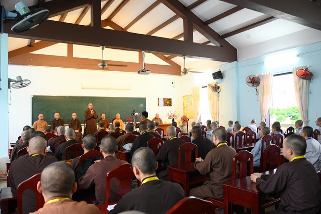 Quỹ đào tạo Tăng tài “Ngộ Chân Tử” cúng dường tại trường Trung cấp Phật học Đà Nẵng