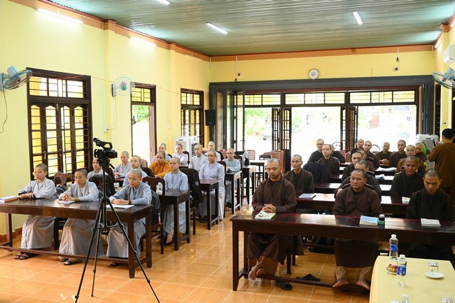 Quỹ đào tạo Tăng tài “Ngộ Chân Tử” cúng dường tại trường Trung cấp Phật học Quảng Nam