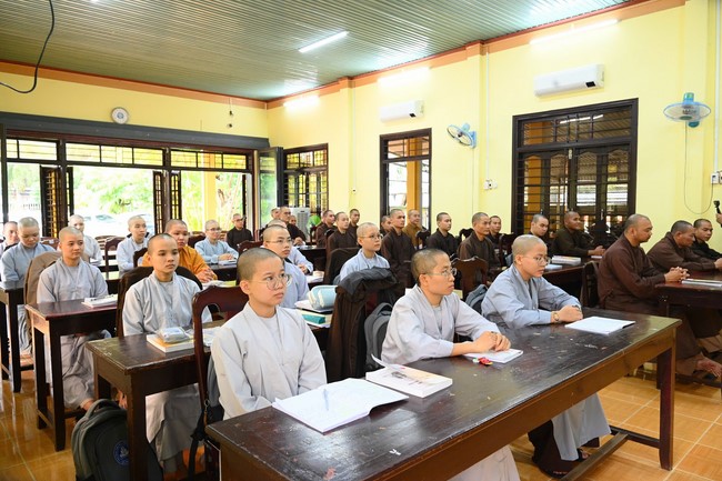 Quỹ đào tạo Tăng tài “Ngộ Chân Tử” cúng dường tại trường Trung cấp Phật học Quảng Nam