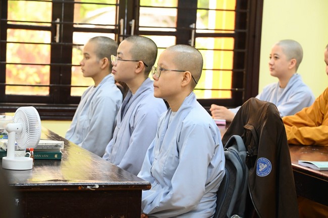 Quỹ đào tạo Tăng tài “Ngộ Chân Tử” cúng dường tại trường Trung cấp Phật học Quảng Nam