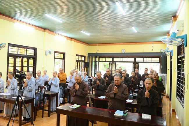 Quỹ đào tạo Tăng tài “Ngộ Chân Tử” cúng dường tại trường Trung cấp Phật học Quảng Nam