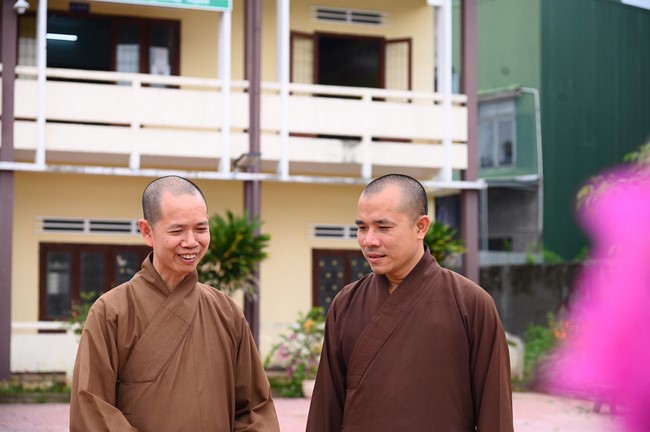 Quỹ đào tạo Tăng tài “Ngộ Chân Tử” cúng dường tại trường Trung cấp Phật học Quảng Ngãi