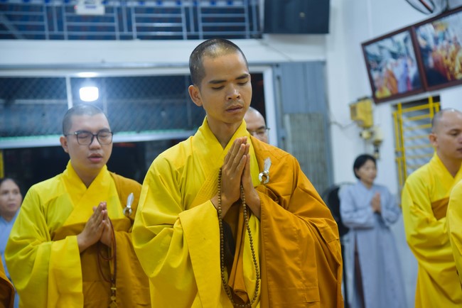 Buddhist Dieu Nguyet's death Anniversary at Minh Chat ashram