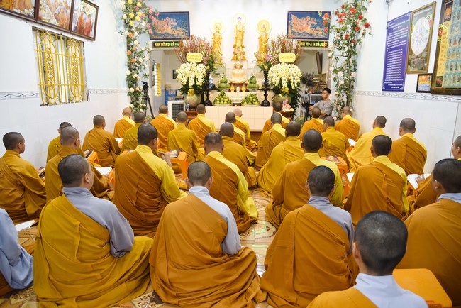 Buddhist Dieu Nguyet's death Anniversary at Minh Chat ashram