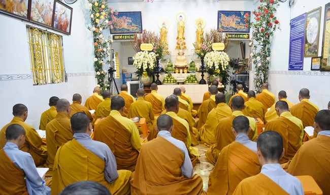 Buddhist Dieu Nguyet's death Anniversary at Minh Chat ashram