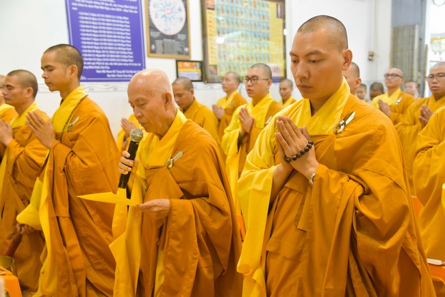 Buddhist Dieu Nguyet's death Anniversary at Minh Chat ashram