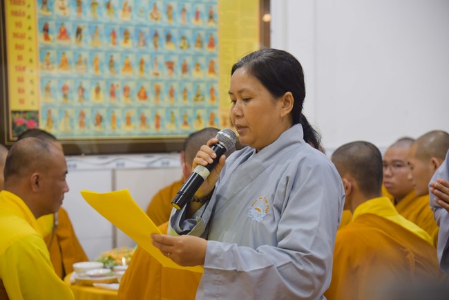 Buddhist Dieu Nguyet's death Anniversary at Minh Chat ashram