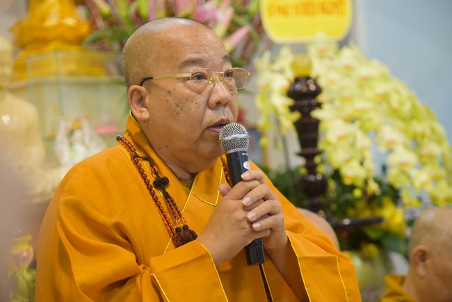 Buddhist Dieu Nguyet's death Anniversary at Minh Chat ashram