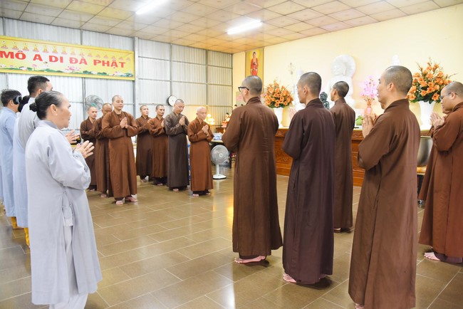 Buddhist Dieu Nguyet's death Anniversary at Minh Chat ashram