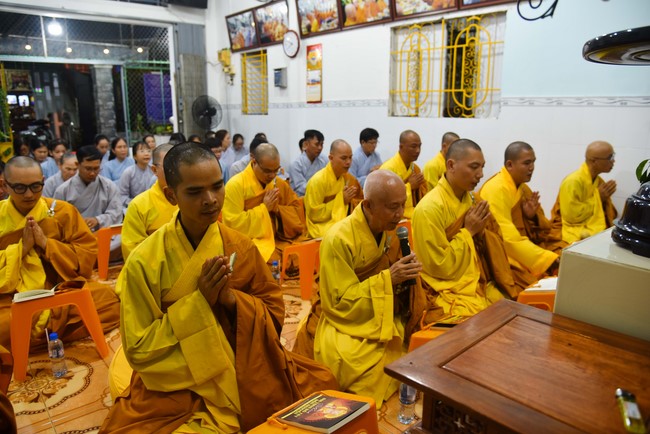 Buddhist Dieu Nguyet's death Anniversary at Minh Chat ashram