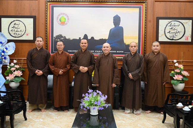 Donating to Binh Dinh Buddhist Intermediate School from NCT Education Talent Monk Fund