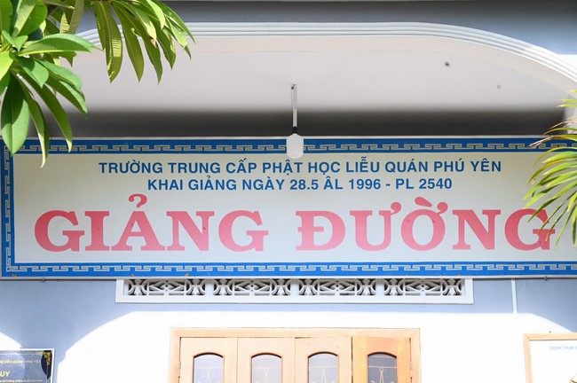 Donating to Liễu Quán – Phú Yên Buddhist Intermediate School from NCT Education Talent Monk Fund