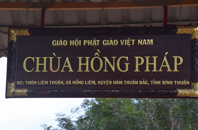 Offering to the Three Jewels at Hong Phap Pagoda - Binh Thuan by Charity Board