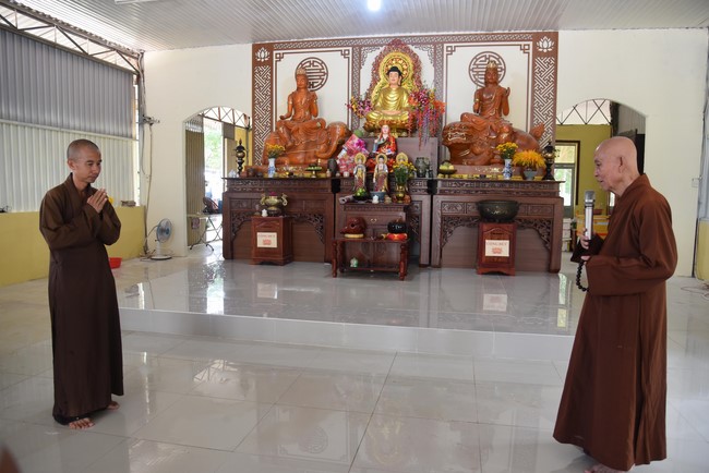Offering to the Three Jewels at Hong Phap Pagoda - Binh Thuan by Charity Board