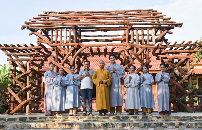 Offering to the Three Jewels at Hong Phap Pagoda - Binh Thuan by Charity Board