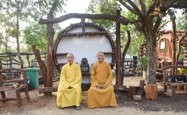 Offering to the Three Jewels at Hong Phap Pagoda - Binh Thuan by Charity Board