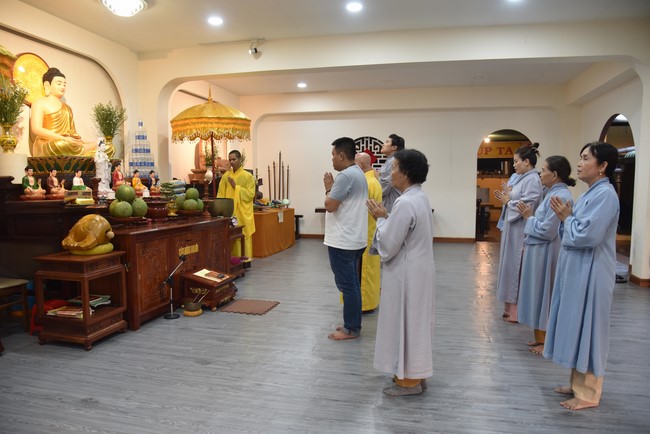 Offering to the Three Jewels at Hong Phap Pagoda - Binh Thuan by Charity Board