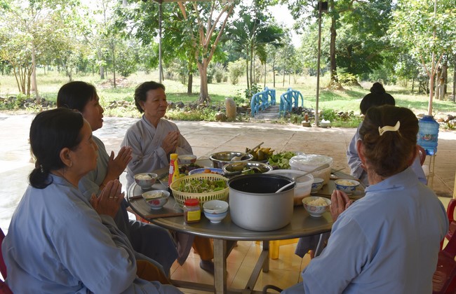 Offering to the Three Jewels at Hong Phap Pagoda - Binh Thuan by Charity Board
